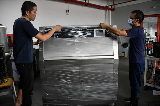 ISO 4892-3 UV Accelerated Weathering Tester Ruang Uji Lingkungan