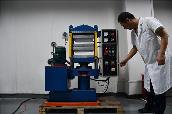 25T Flat Vulcanizer Untuk Mempersikan Berbagai Produk Cetakan 350×350mm
